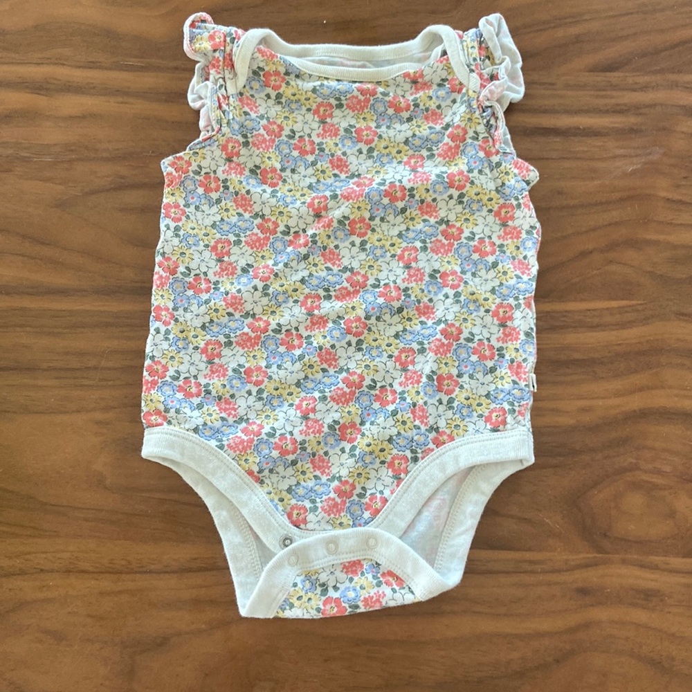 Baby gap floral ruffle onesie